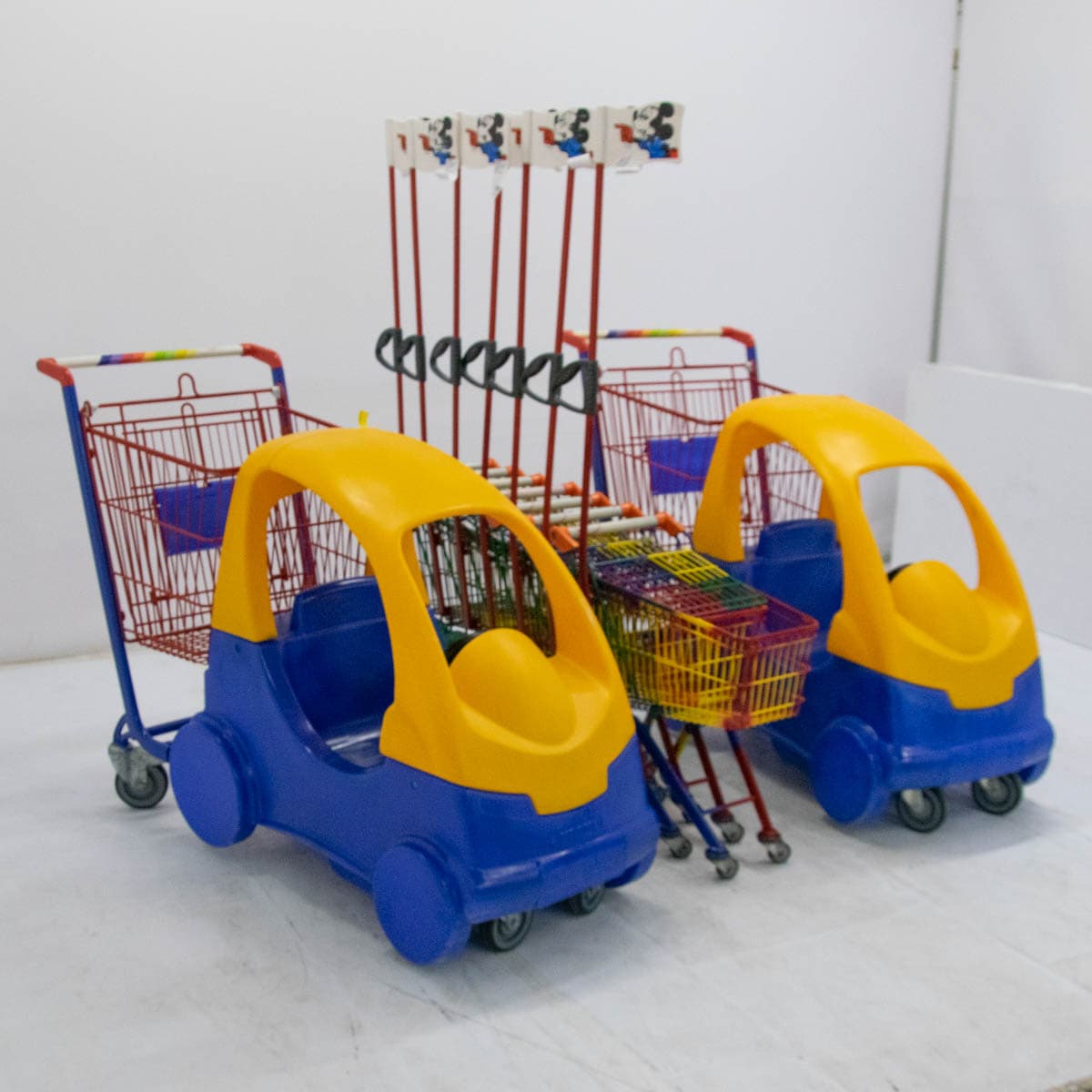 Комплект покупательских тележек Wanzl, детские (2 машины, 7 покупательских) арт. УТ-00089174 (Восстановленное 1 шт)
